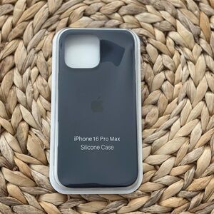 Apple iPhone 16 Pro Max Silicone Case - Black